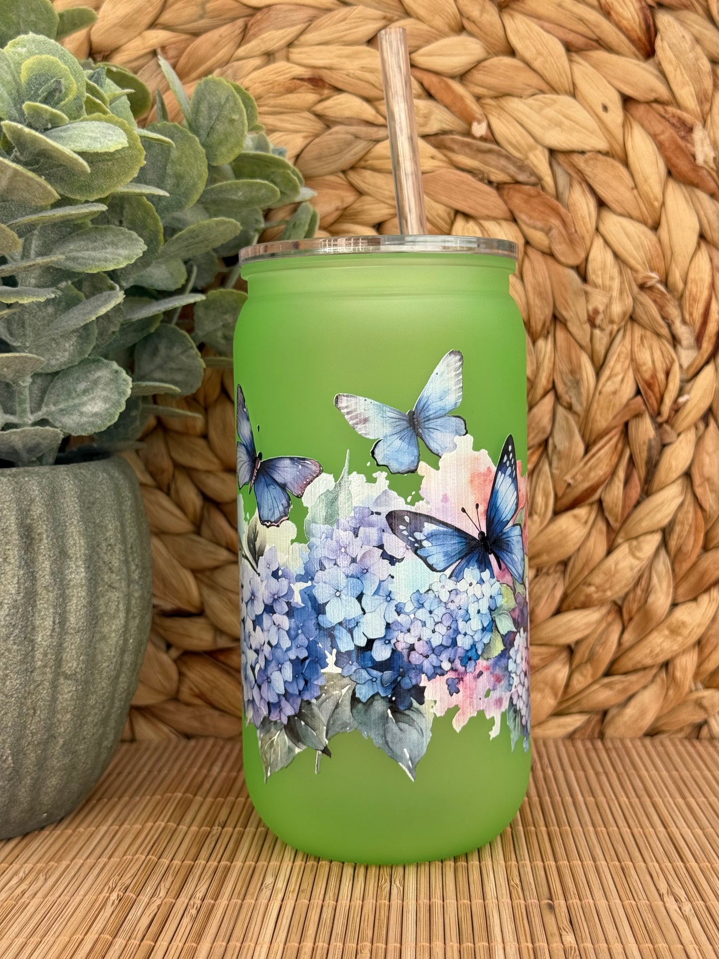 Blooming Hydrangea Butterfly Frosted Tumbler - Lid & Straw 16oz (455ml)